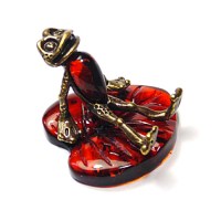 1015-figurka-jantarnaja