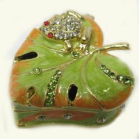 1395-Shkatulka-faberge